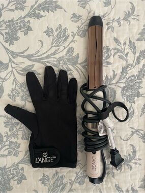 L'ANGE Rose Gold 1” Curling Wand with Heat Glove